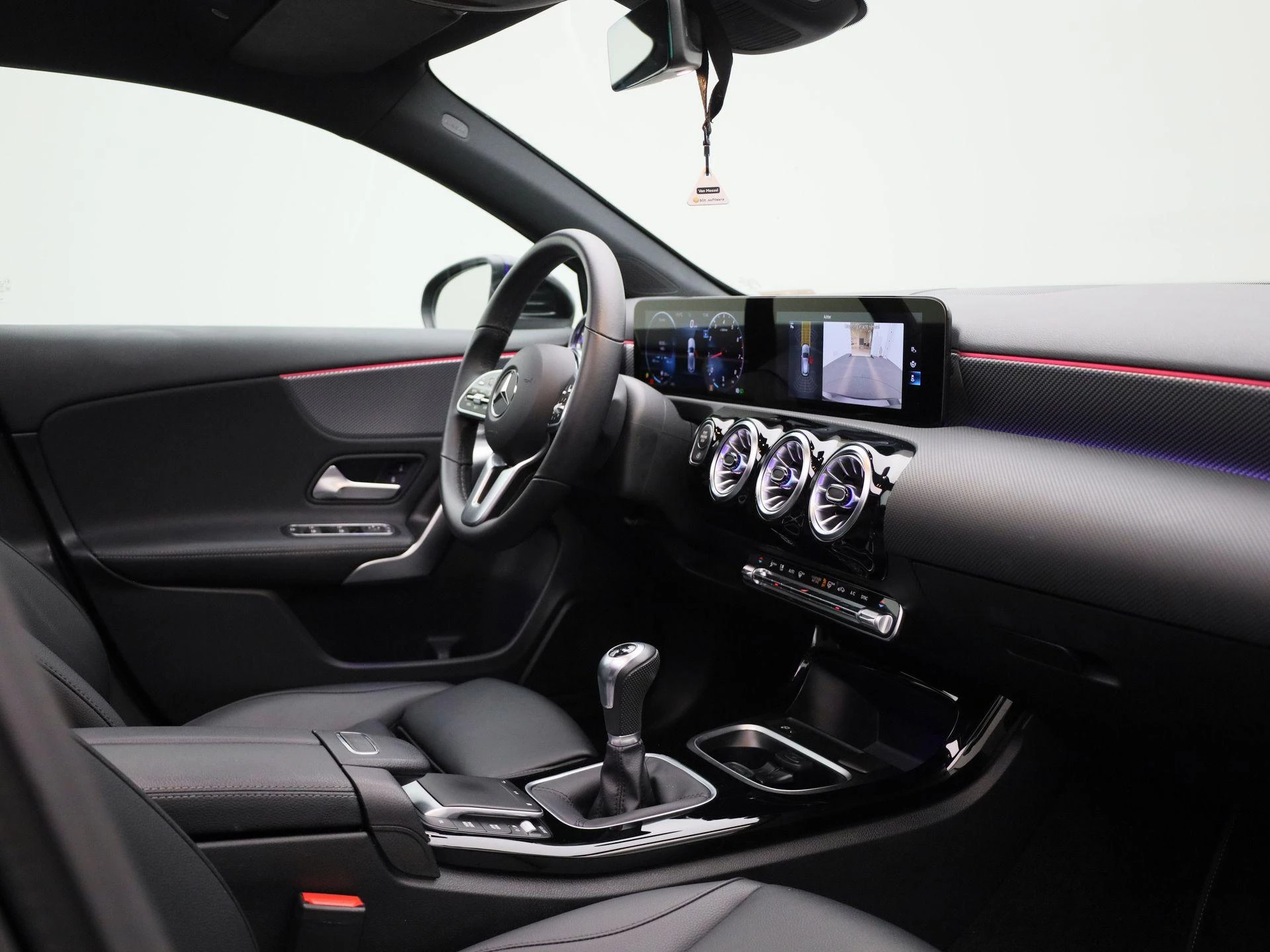Mercedes-Benz-A-Klasse-image-30