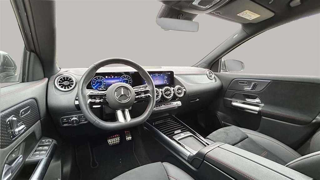 Mercedes-Benz-EQA-image-11