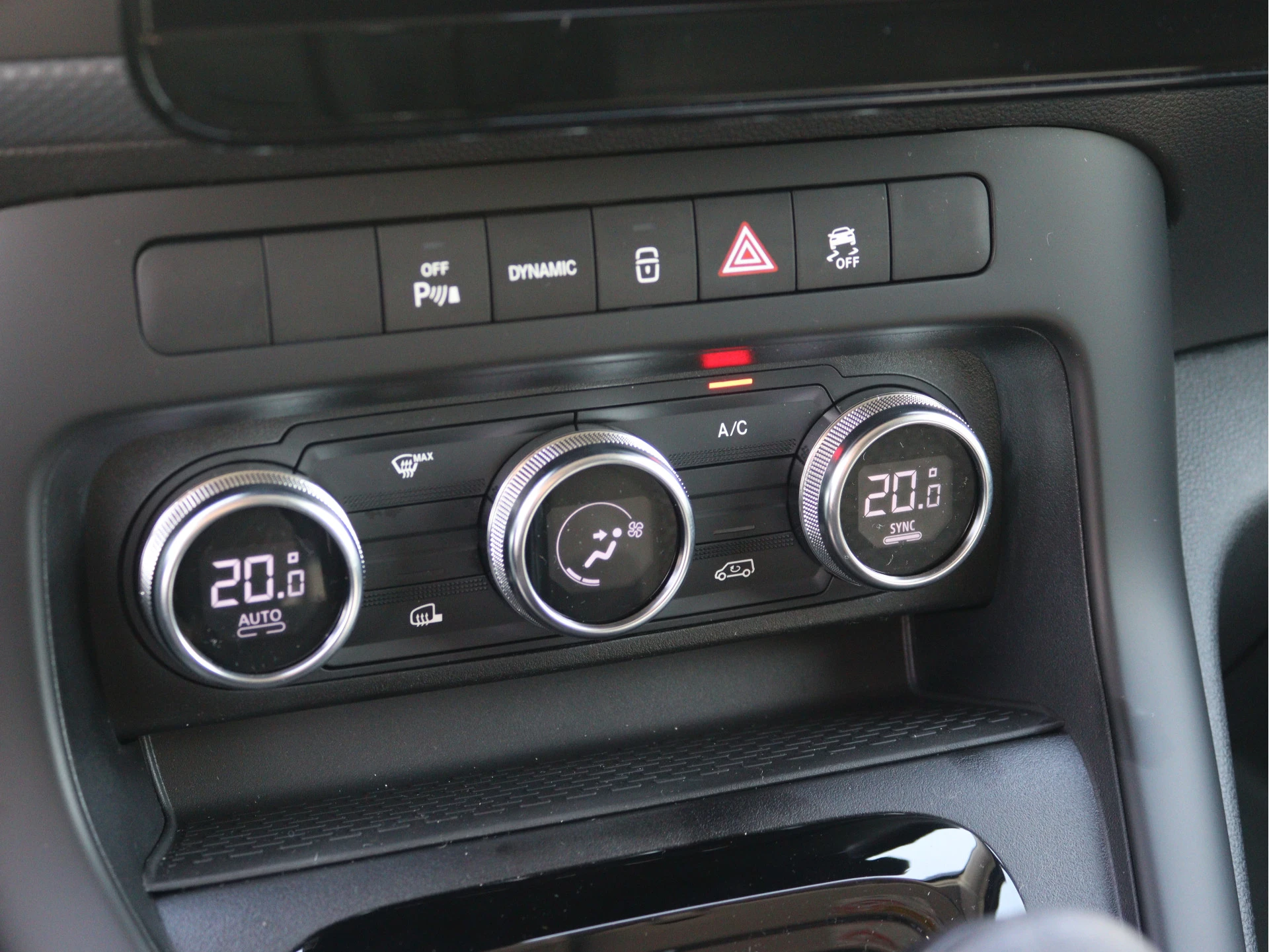 Mercedes-Benz-eCitan-image-11