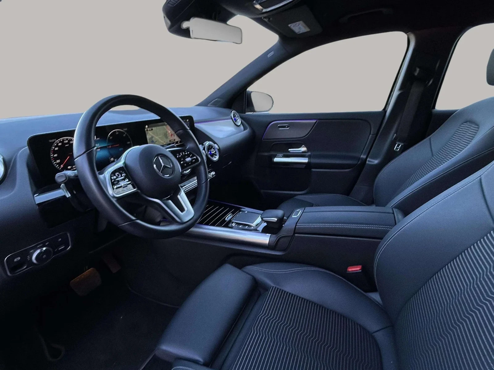 Mercedes-Benz-EQA-image-9