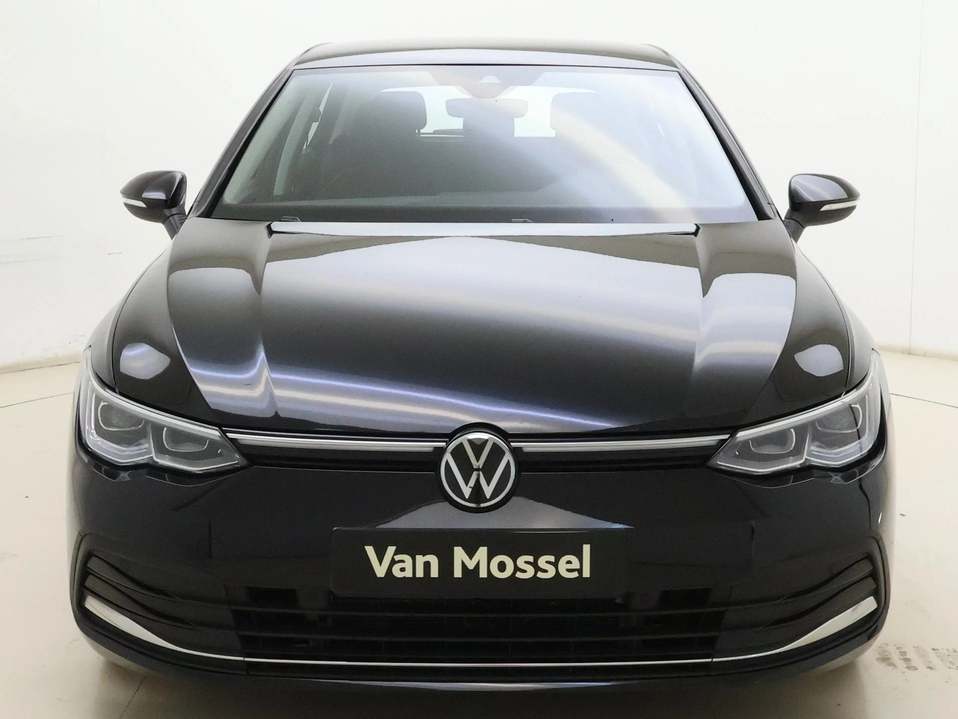 Volkswagen-Golf-image-8
