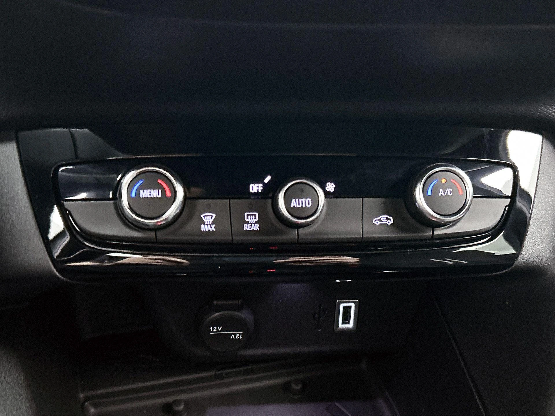 Opel-Corsa-image-9