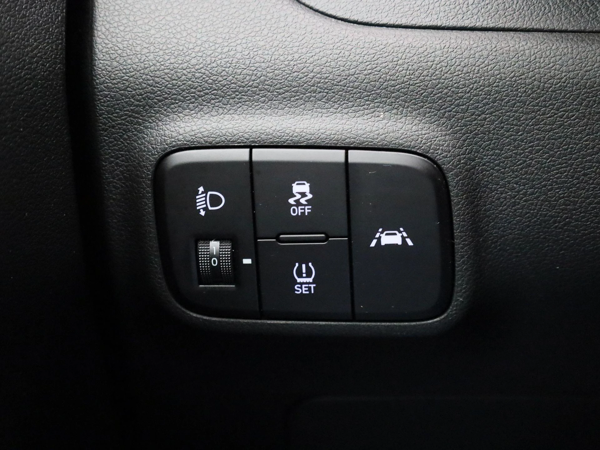 Hyundai-i10-image-26