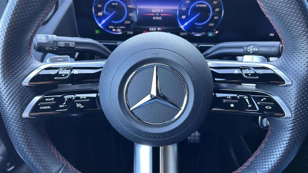 Mercedes-Benz-EQA-image-10