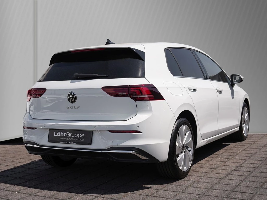 Volkswagen Golf VIII 1.5 TSI Style /Navi/LED/RFK/ACC
