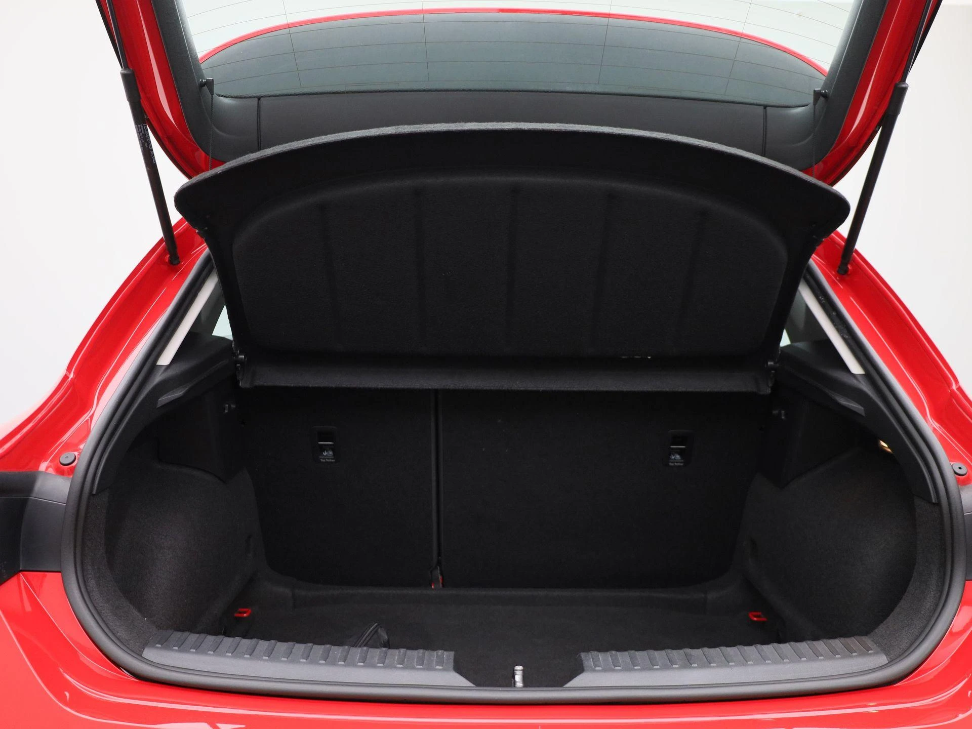 SEAT-Leon-image-13