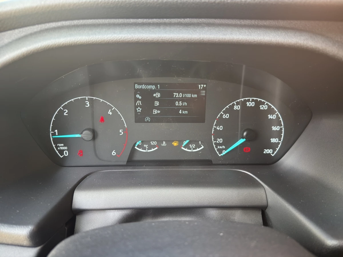 Ford-Transit-image-14