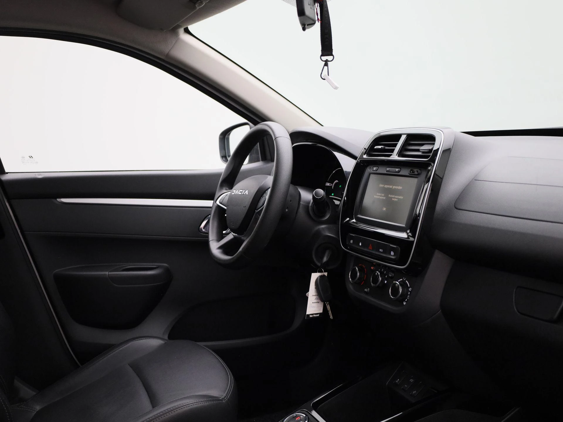 Dacia-Spring-image-29