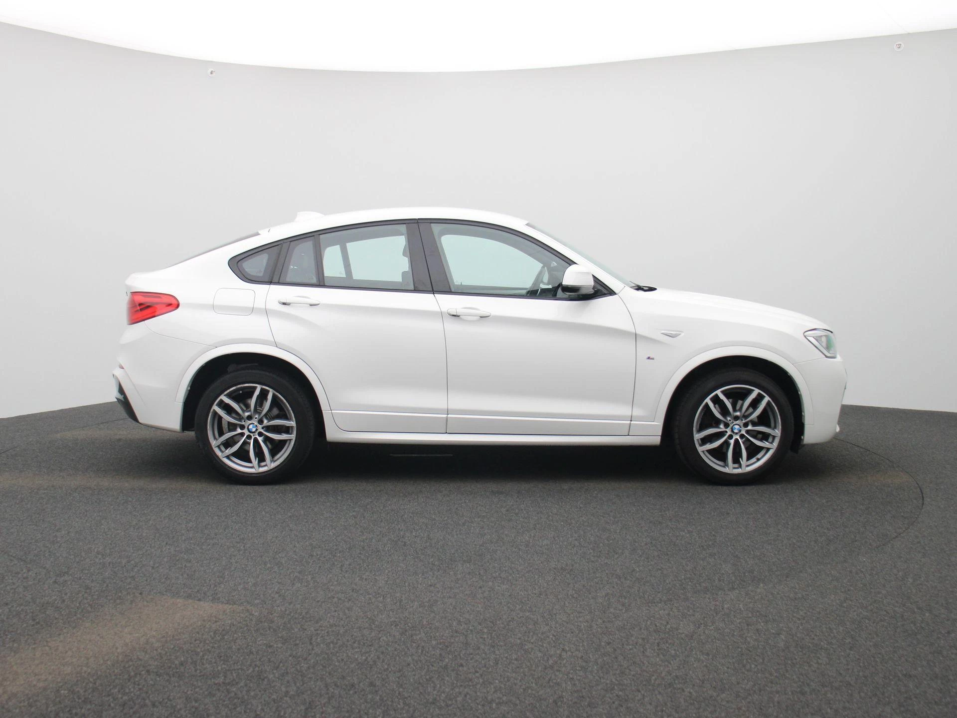 BMW-X4-image-5