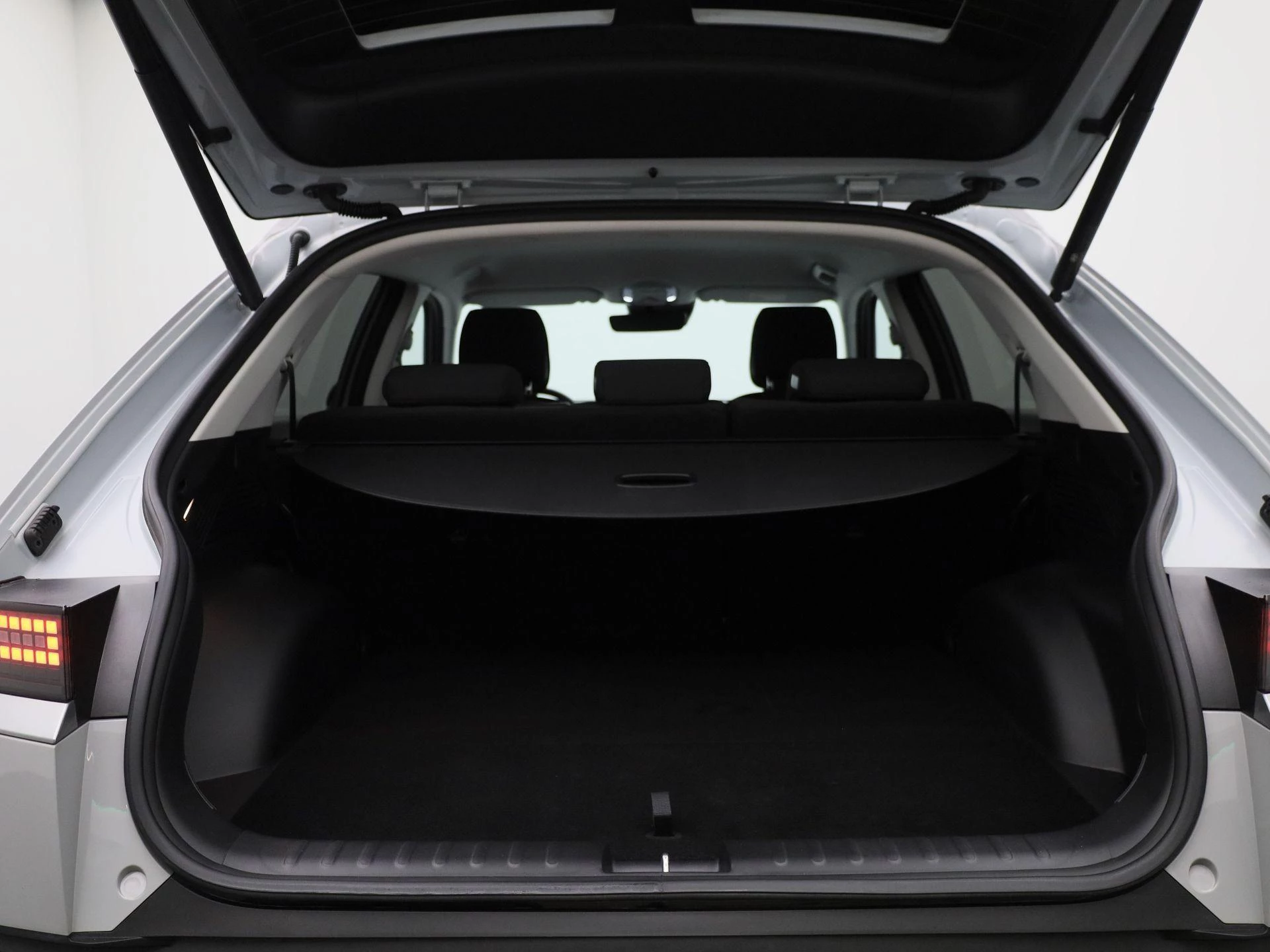 Hyundai-IONIQ 5-image-13