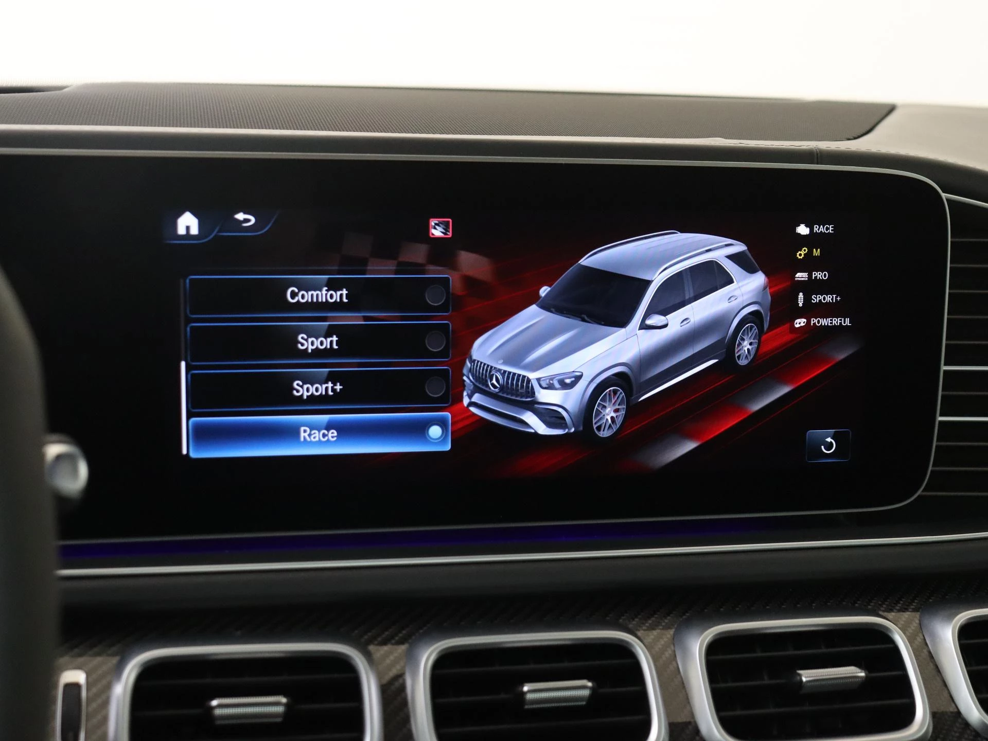 Mercedes-Benz-GLE-image-23