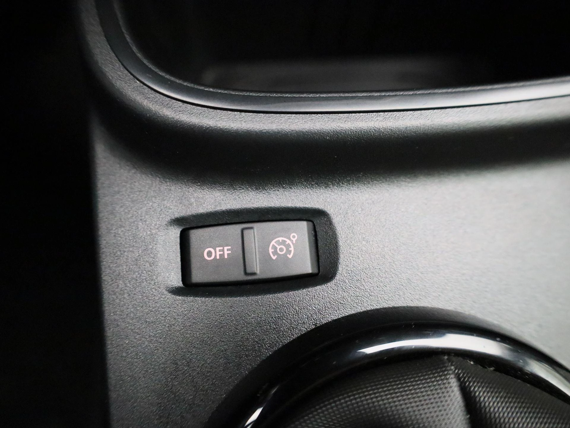 Renault-Twingo-image-21