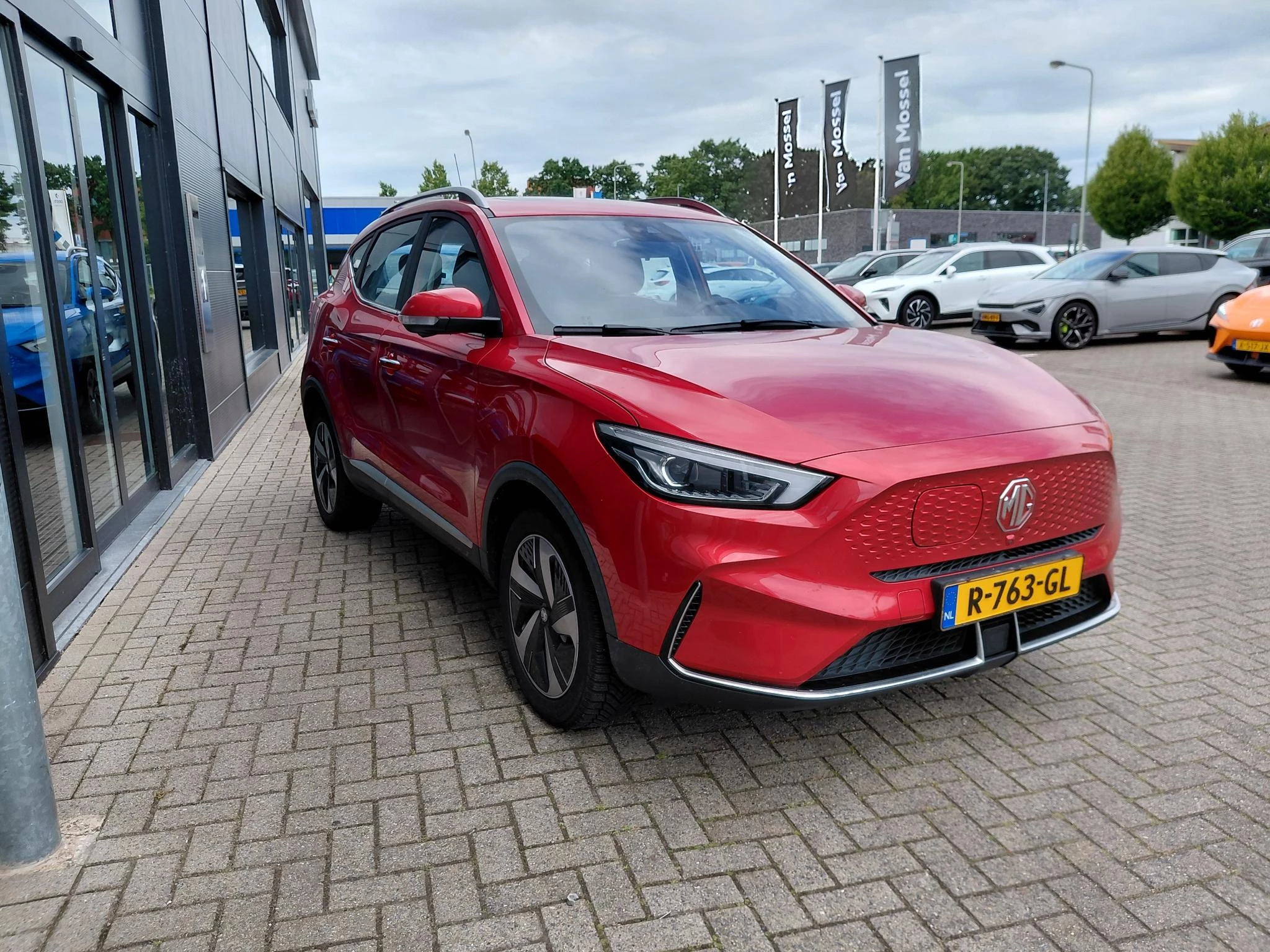 MG-ZS EV-image-5