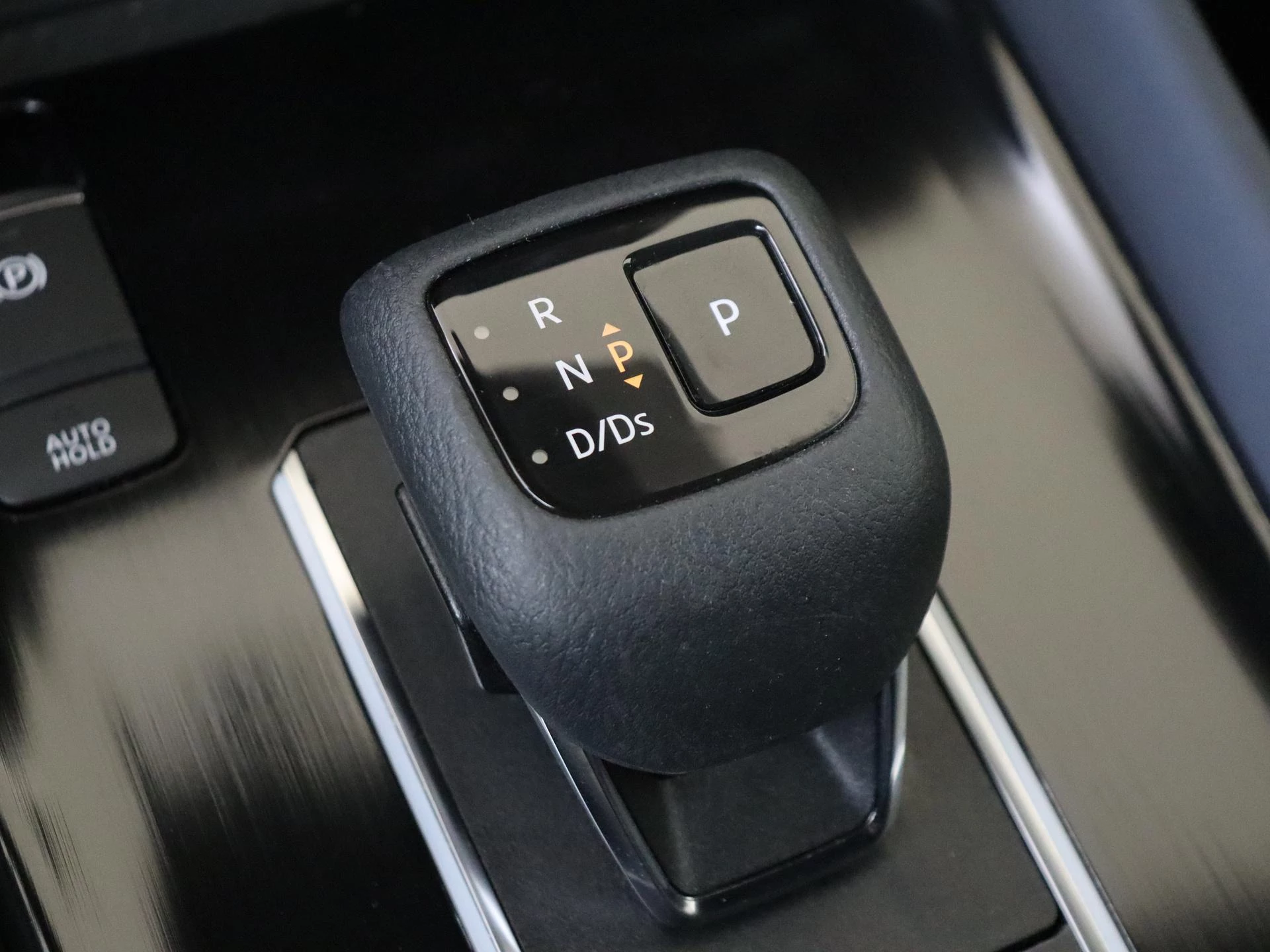 Nissan-QASHQAI-image-18