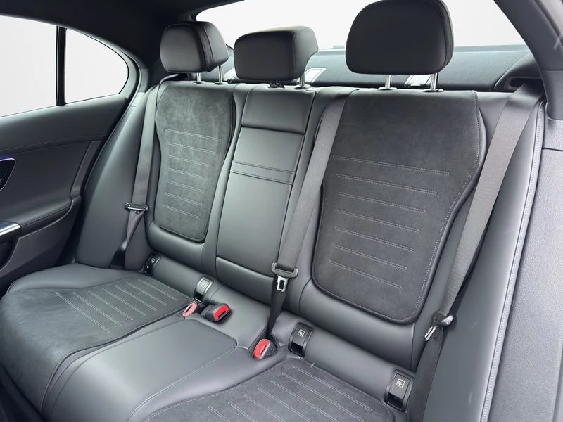 Mercedes-Benz C-Klasse 300 AMG AHK MBUX KLIMA NAVI AMG LineW206 C 300 AMG AHK MBUX KLIMA NAVI AMG Line