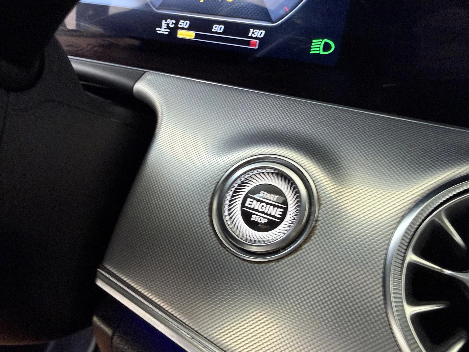 Mercedes-Benz-E-Klasse-image-21