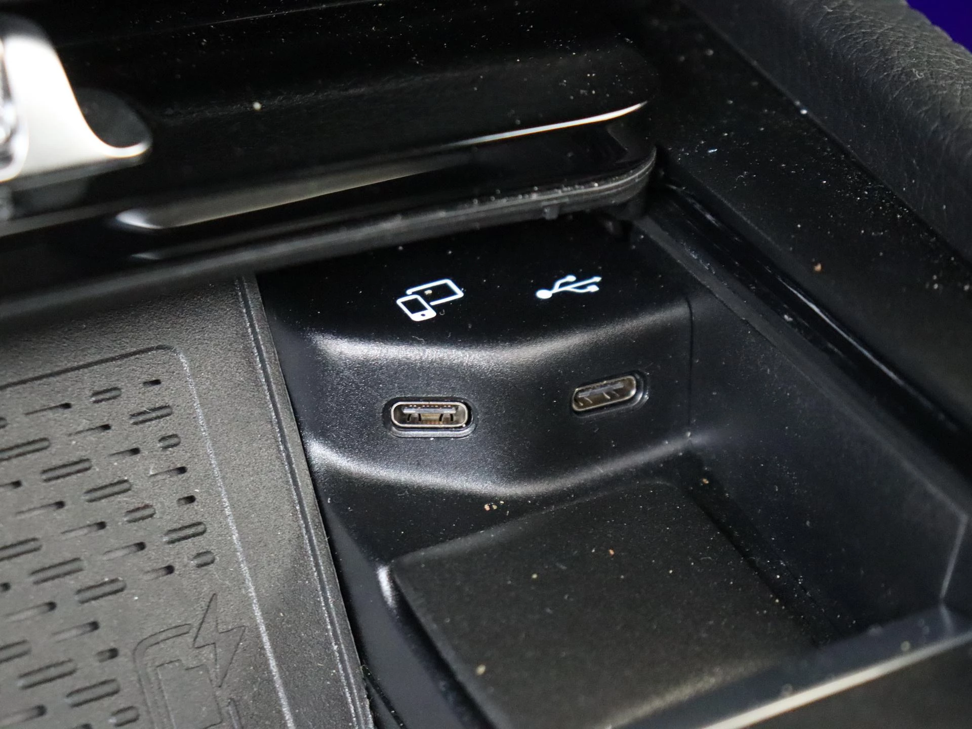 Mercedes-Benz-GLE-image-22