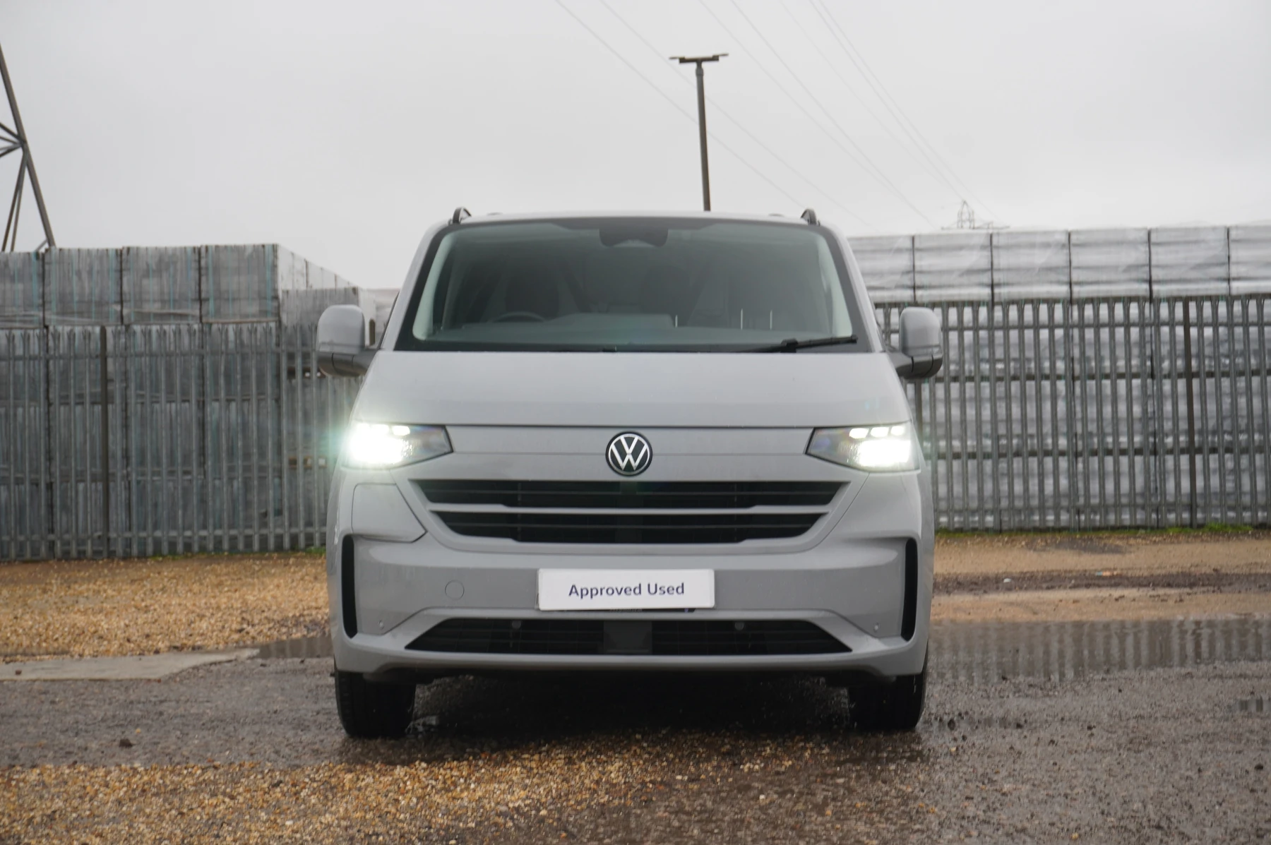Volkswagen-Transporter-image-6