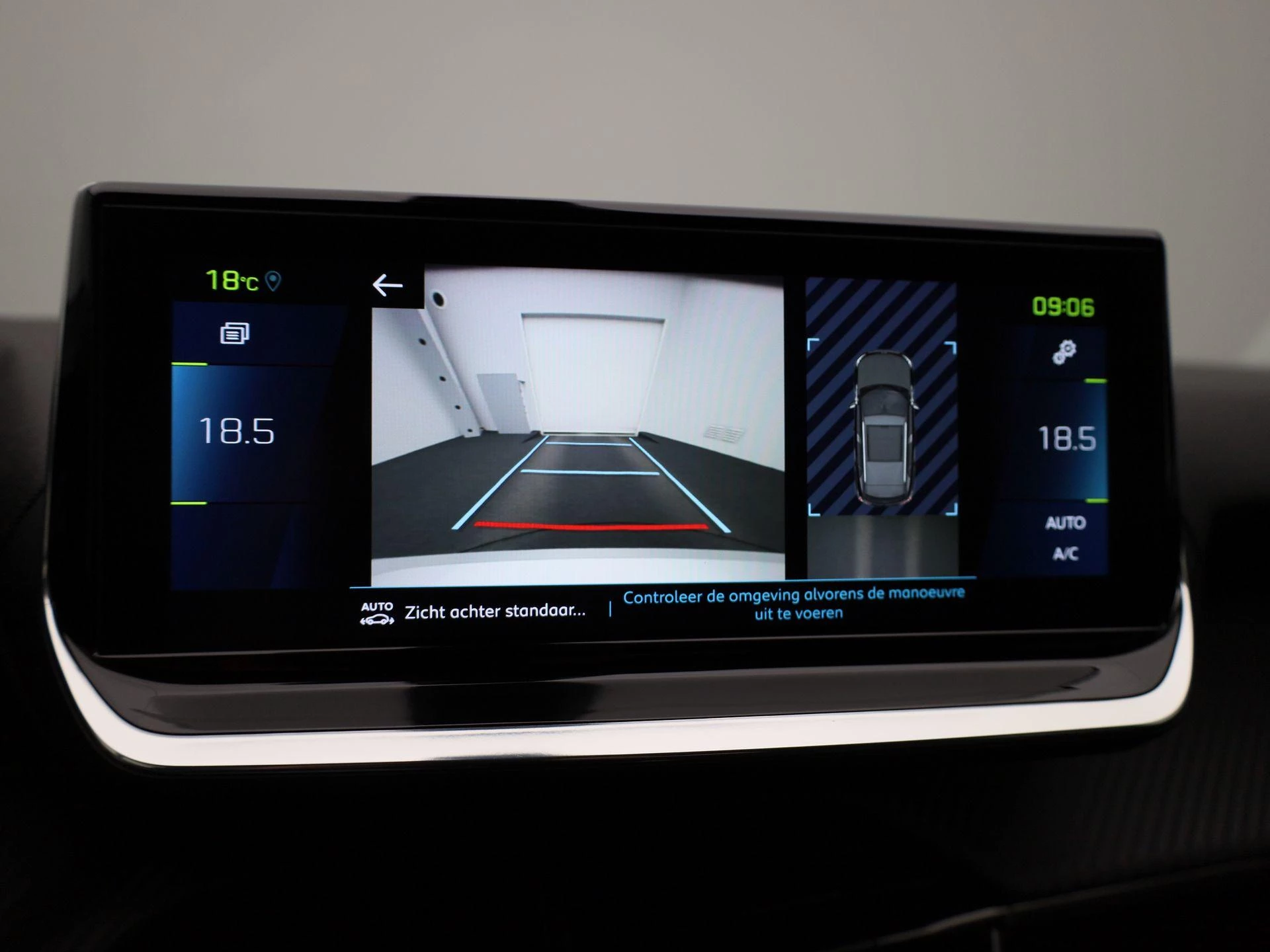 Peugeot-e-2008-image-32