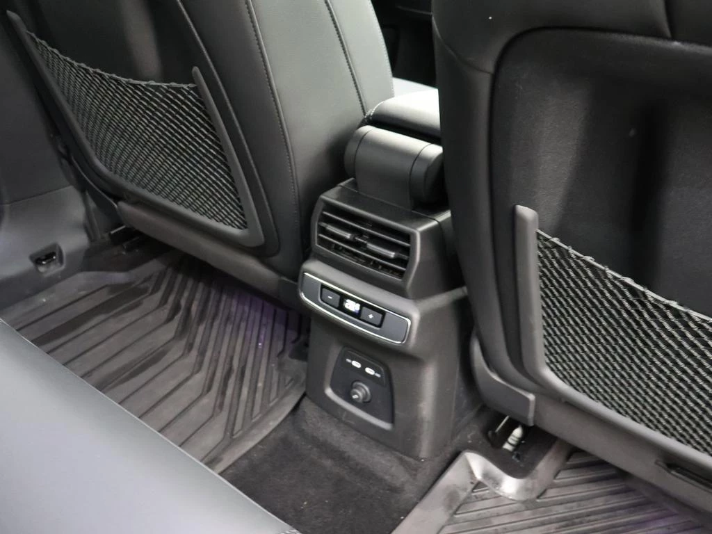 Audi Q4 e-tron Audi Q4 Corporate S 45 e-tron 210,00 kW / DEMO
