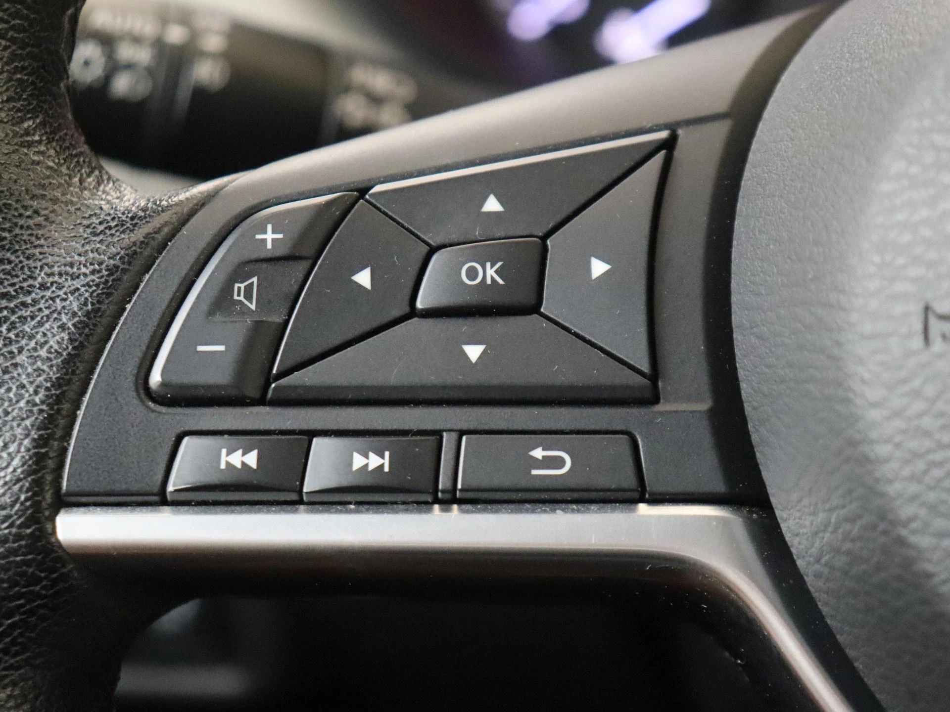 Nissan-Micra-image-11