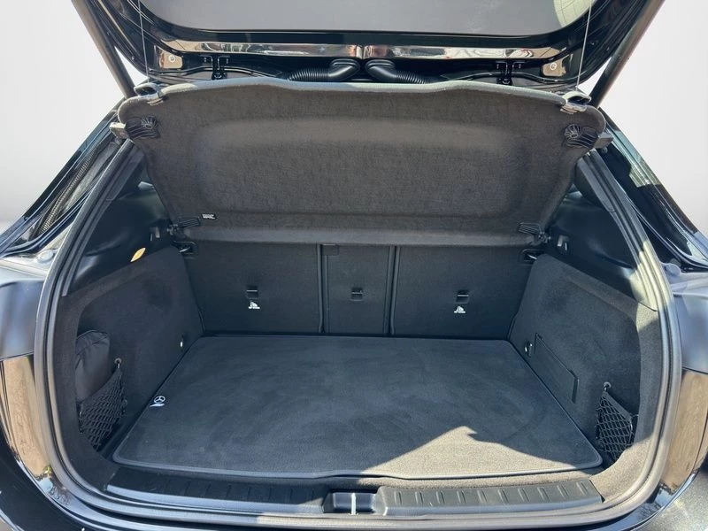 Mercedes-Benz GLA 200 d PROGRESSIVE AHK SHZ KLIMA NAVI MBUX Progressive