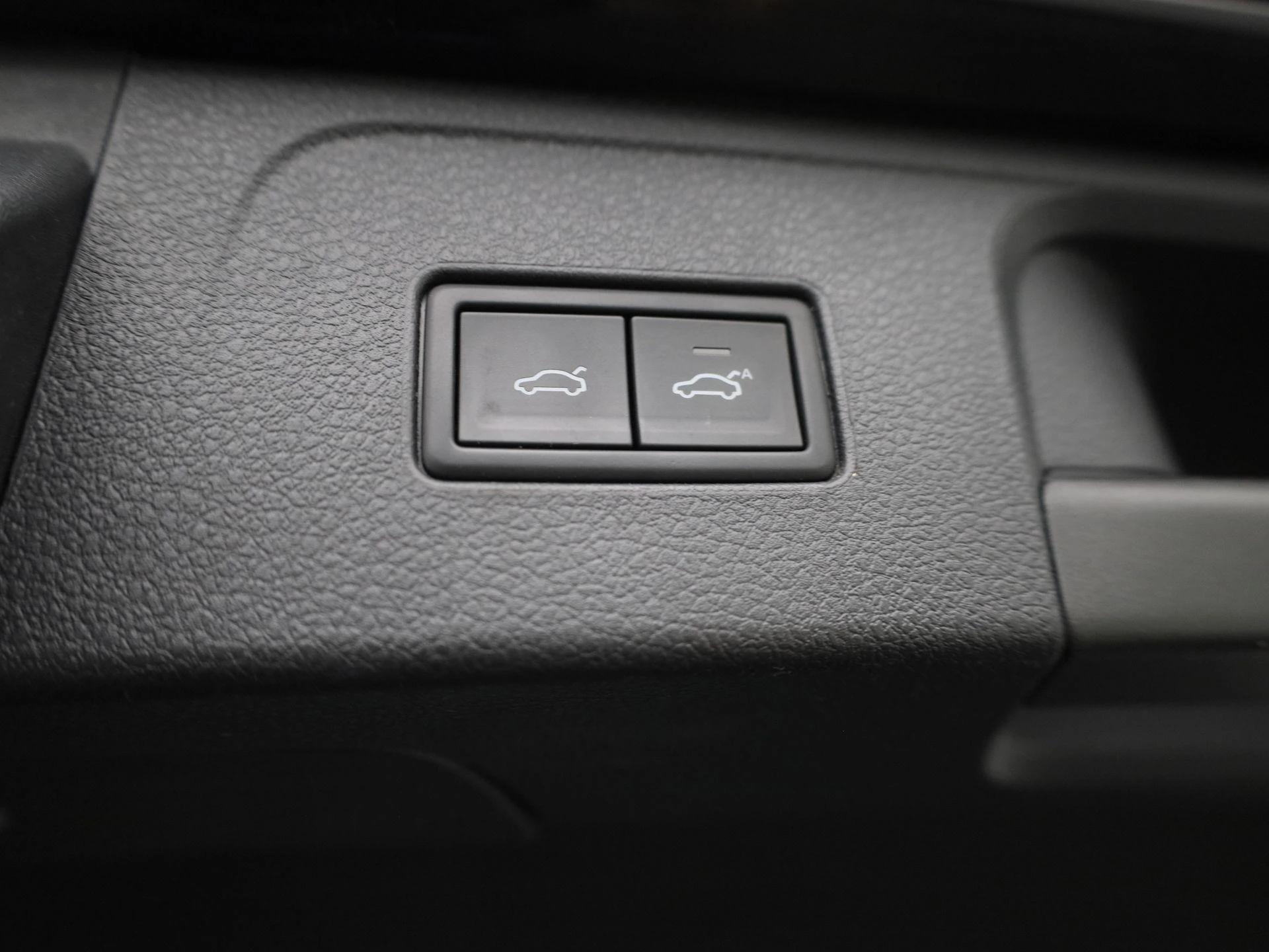 Volkswagen-Passat-image-11