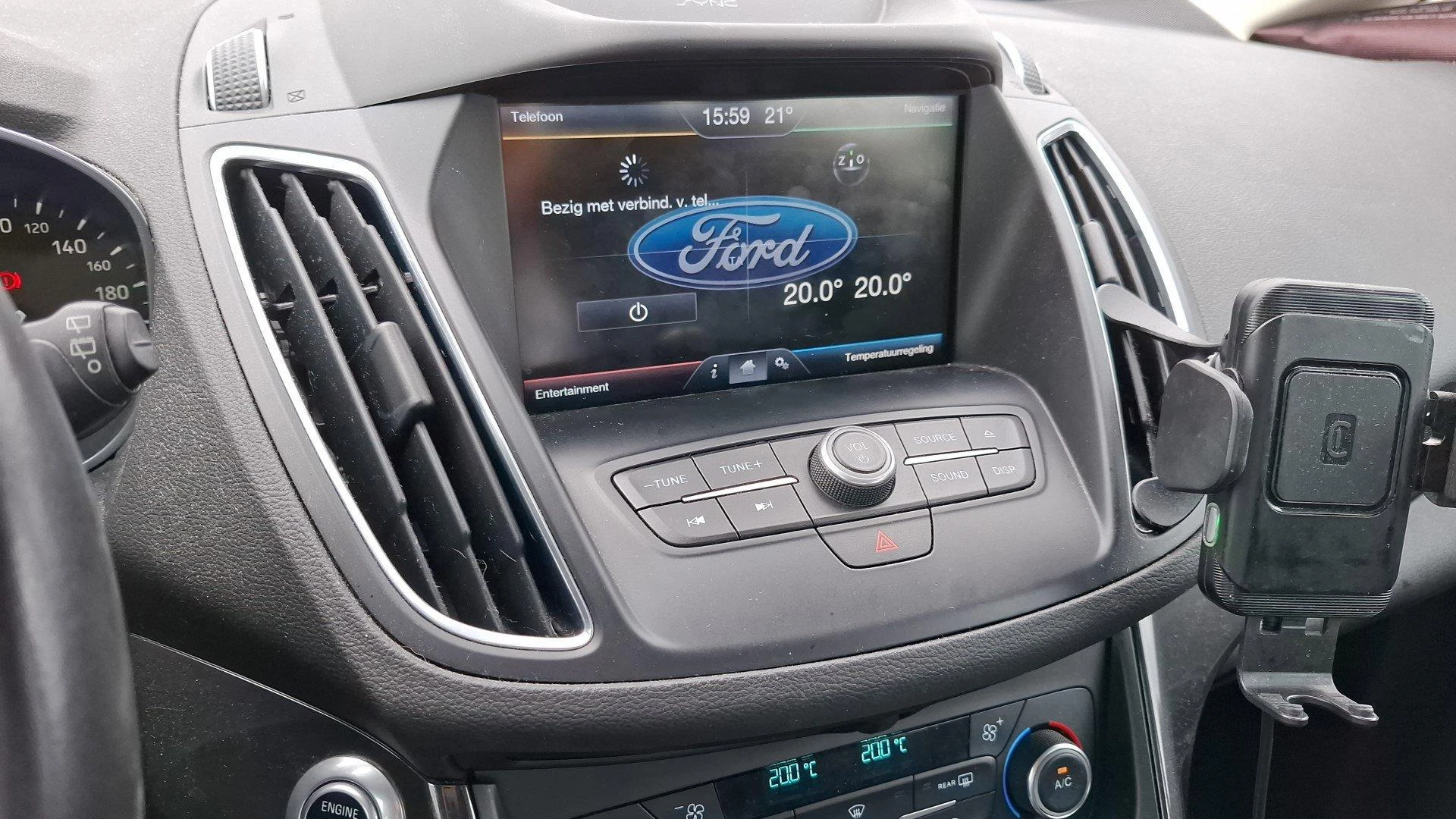 Ford-C-MAX-image-7