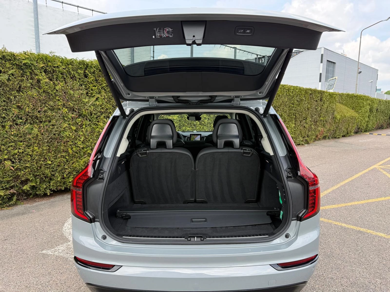 Volvo XC90 T8 Plug-in hybrid AWD Ultra Dark