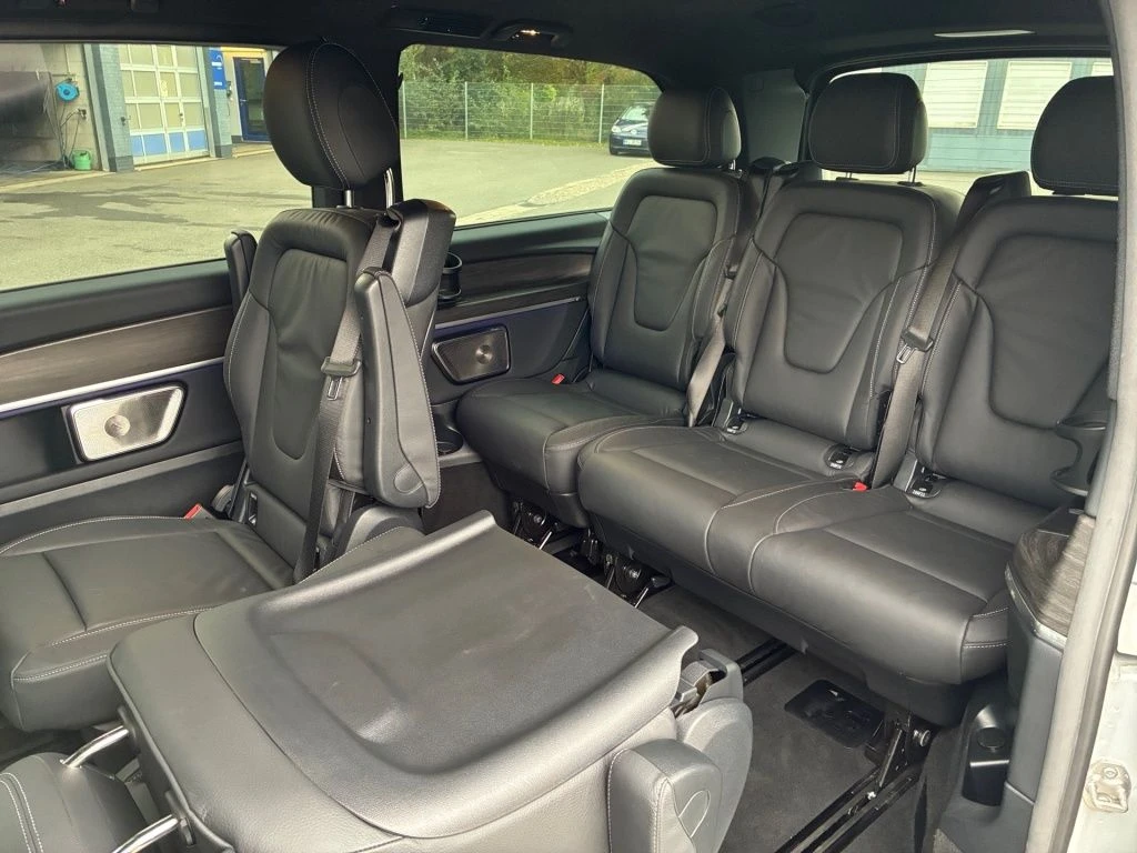 Mercedes-Benz-EQV 300-image-15