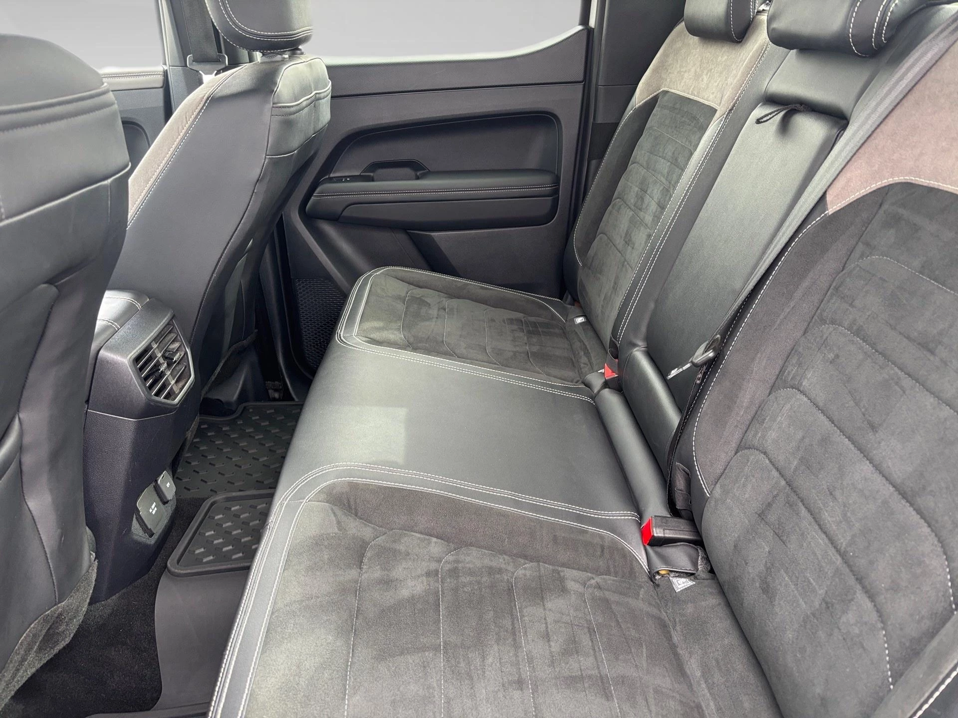 Volkswagen-Amarok-image-10