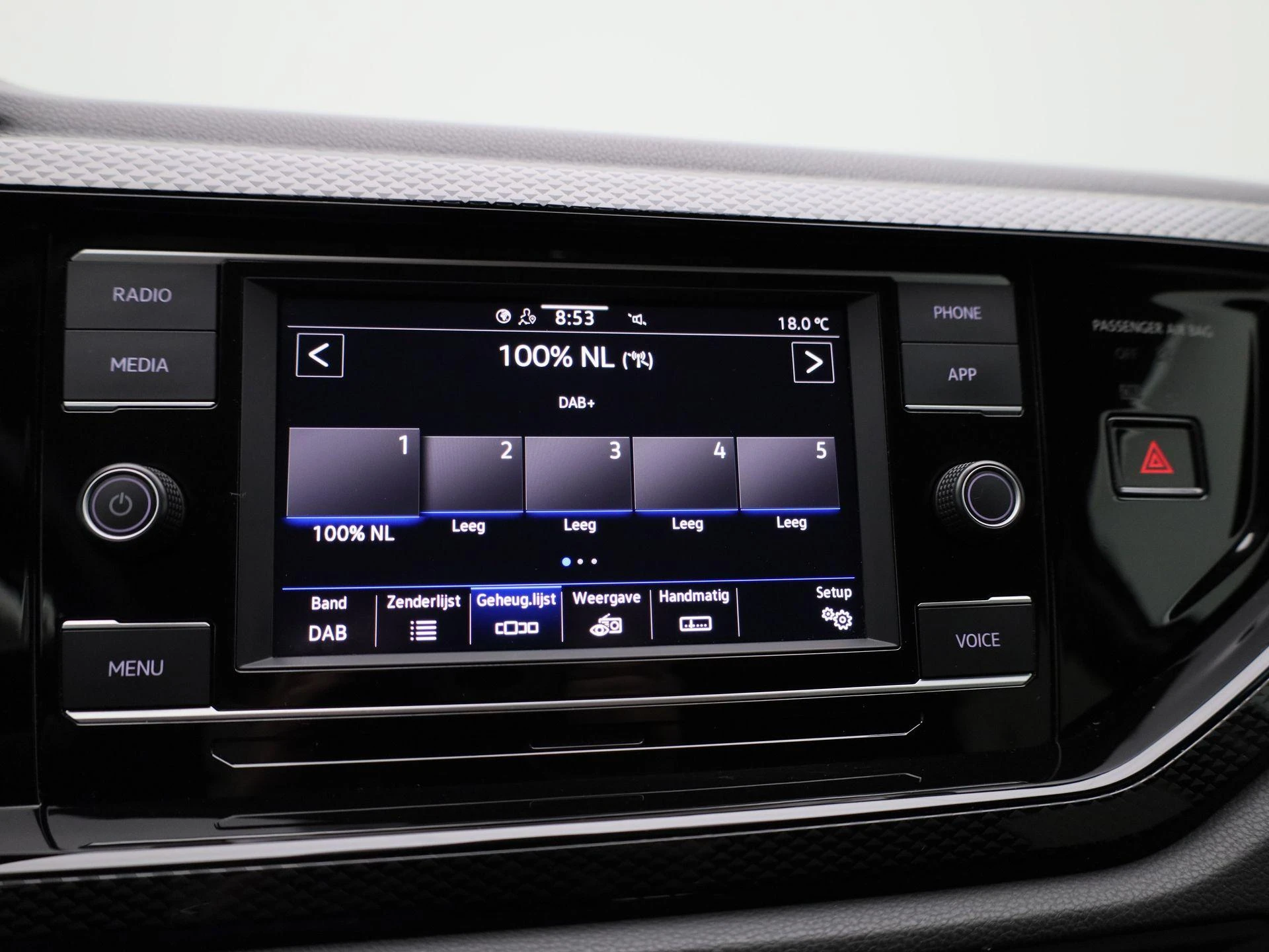 Volkswagen-Polo-image-15