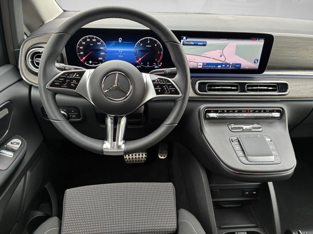 Mercedes-Benz-V-Klasse-image-10