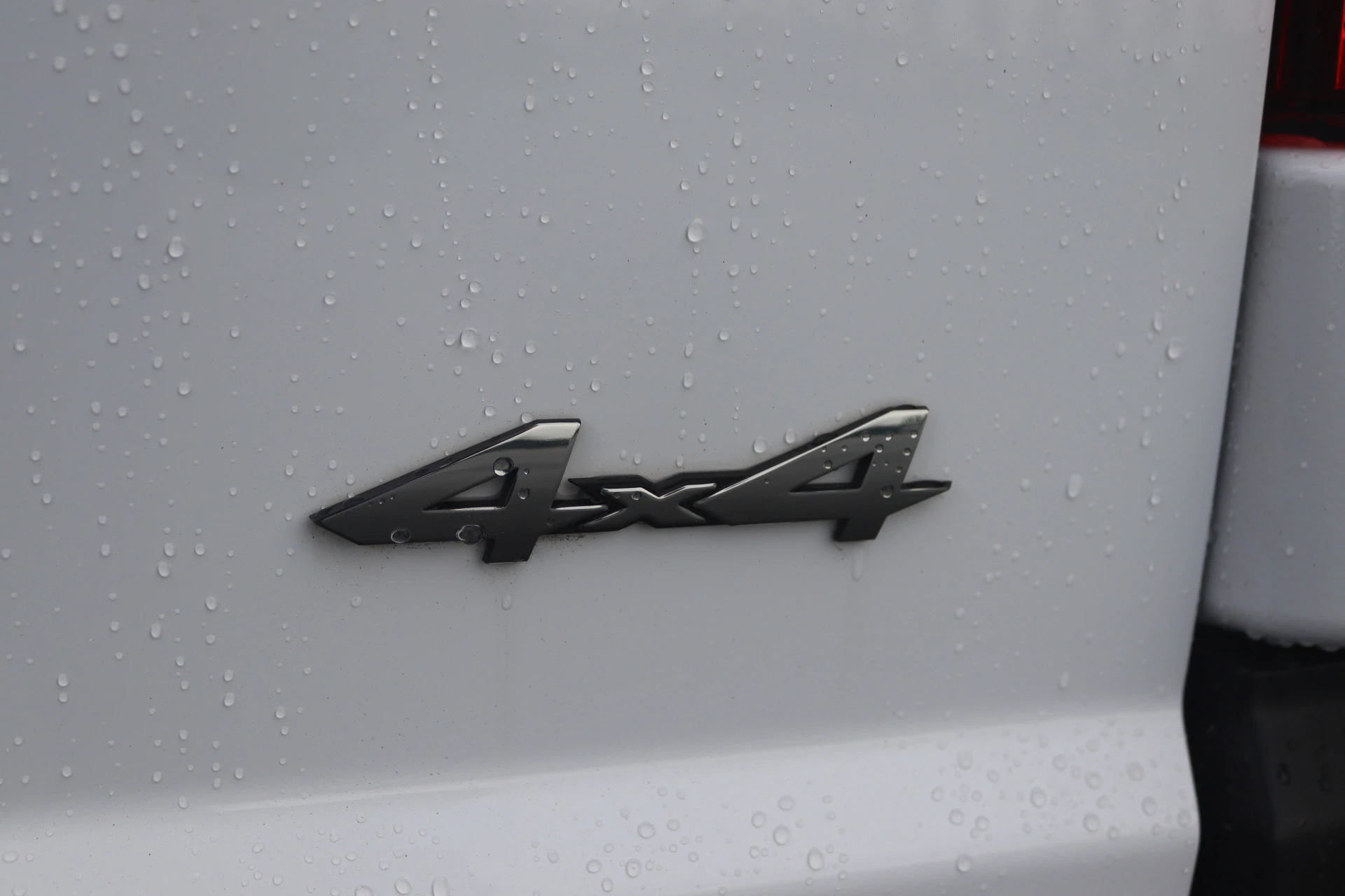 Mercedes-Benz-Vito-image-11