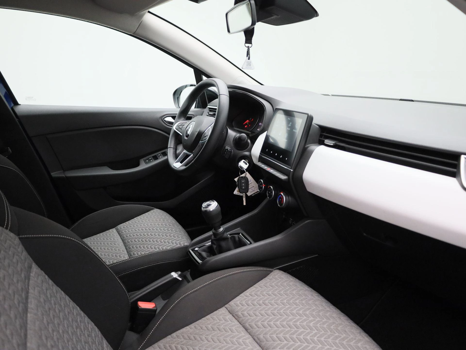 Renault-Clio-image-26