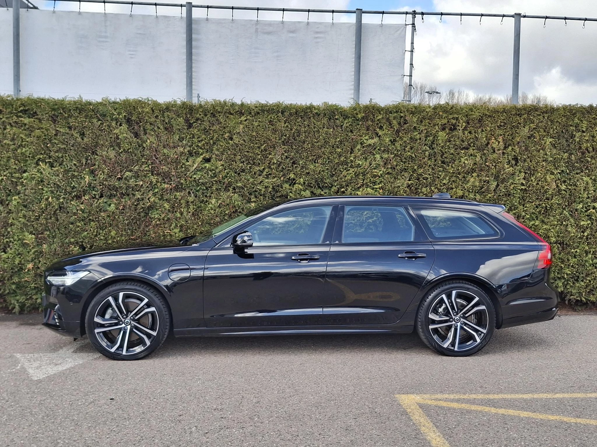 Volvo-V90-image-17