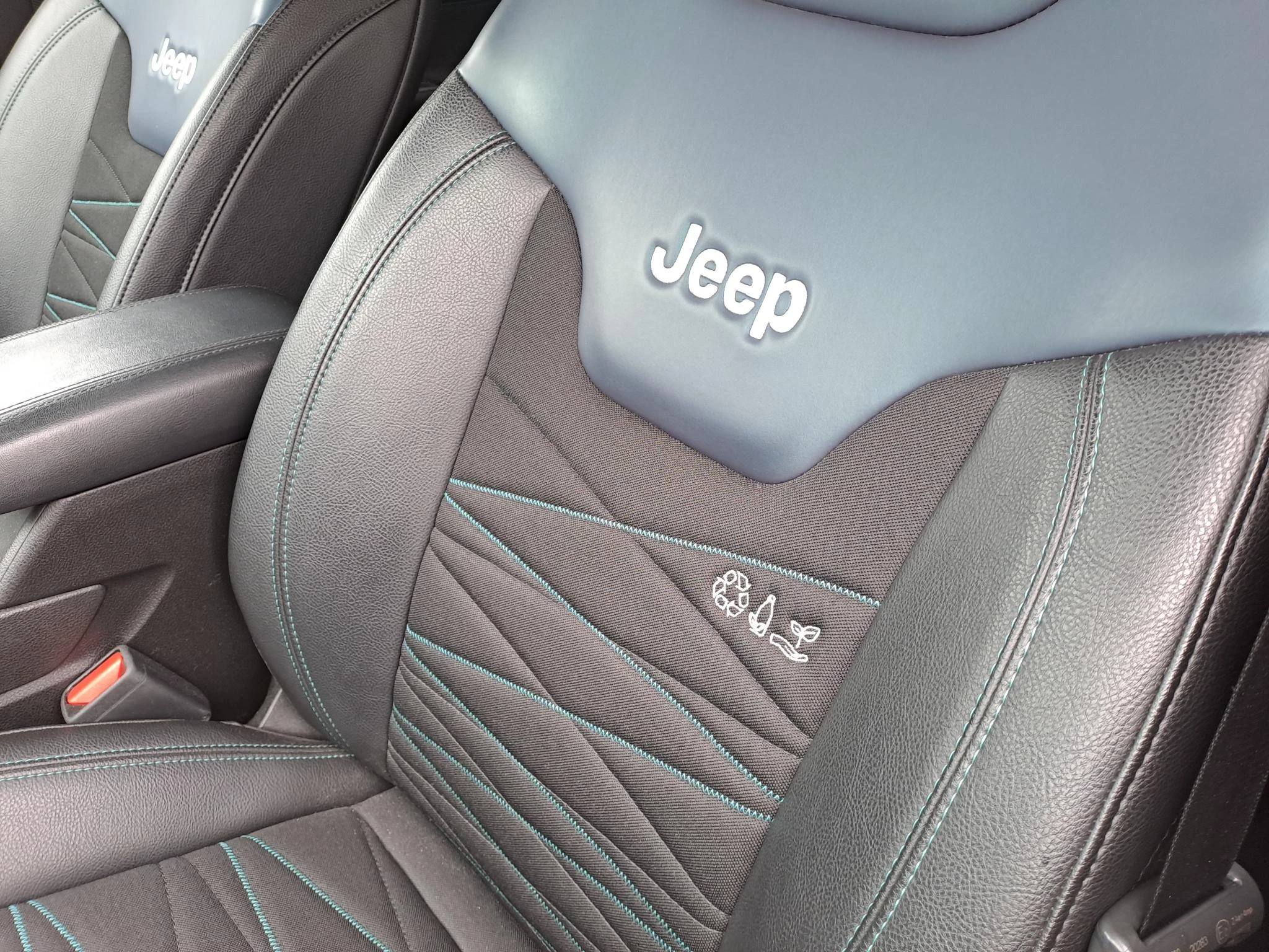 Jeep Compass 4xe 240 Plug-in Hybrid Electric Upland