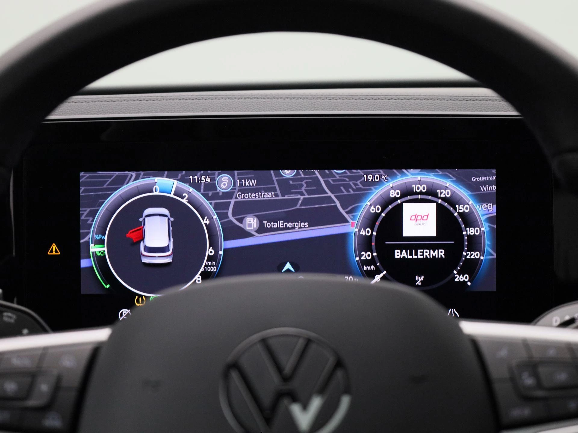 Volkswagen-Tiguan-image-7
