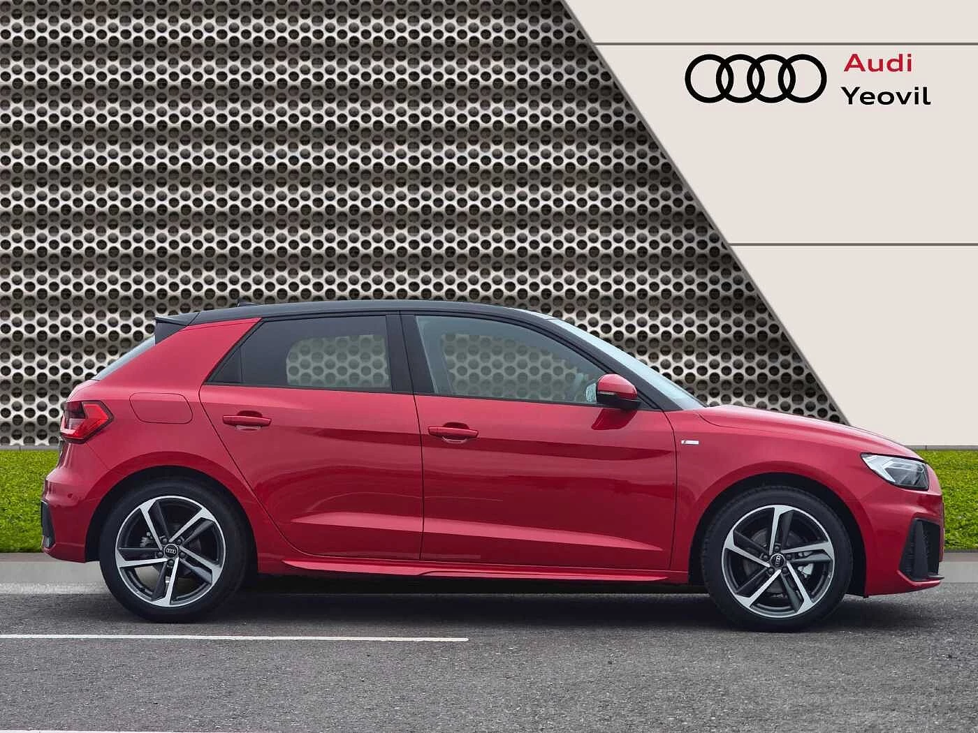 Audi-A1 Sportback-image-3