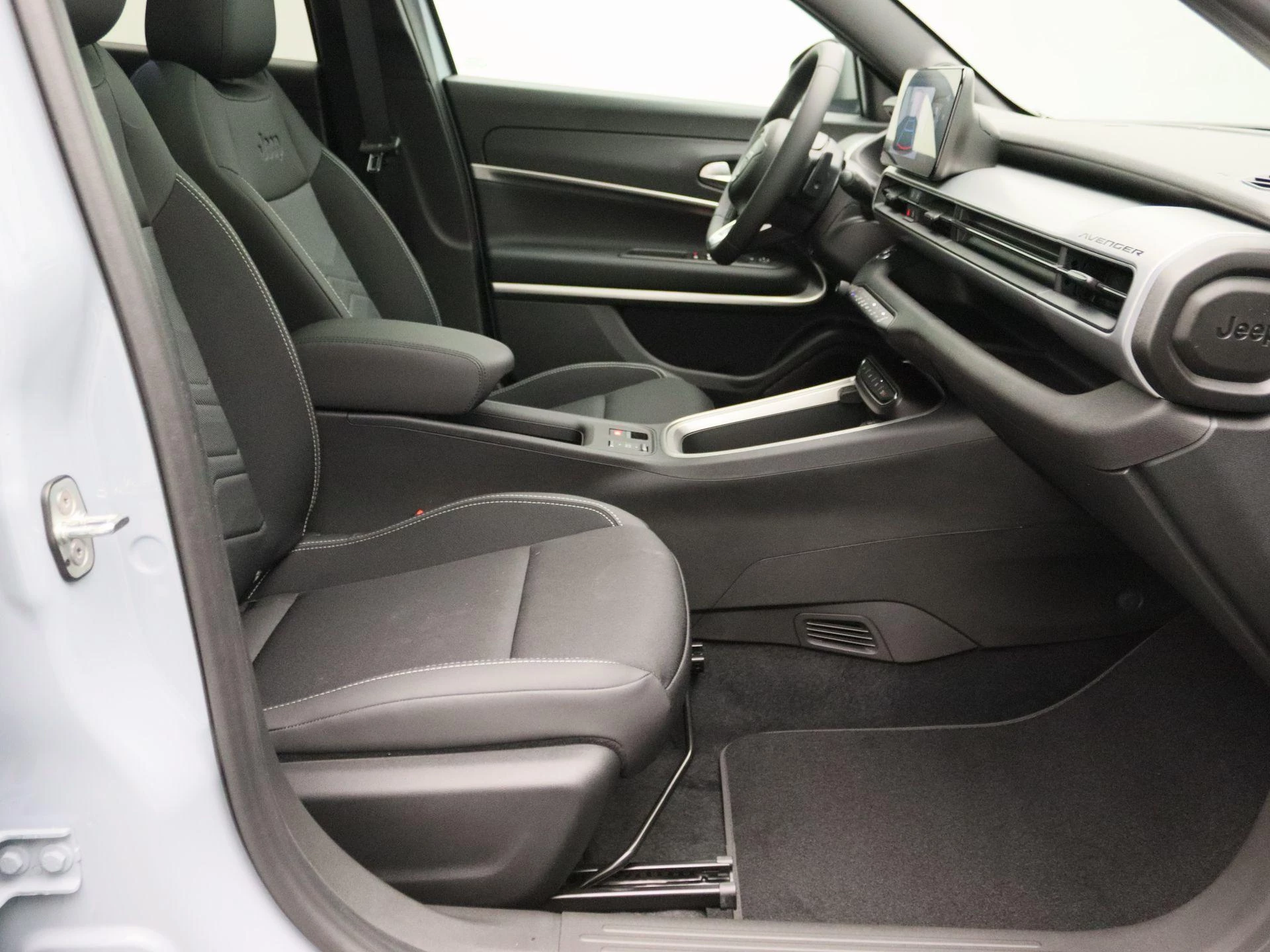 Jeep-Avenger-image-24