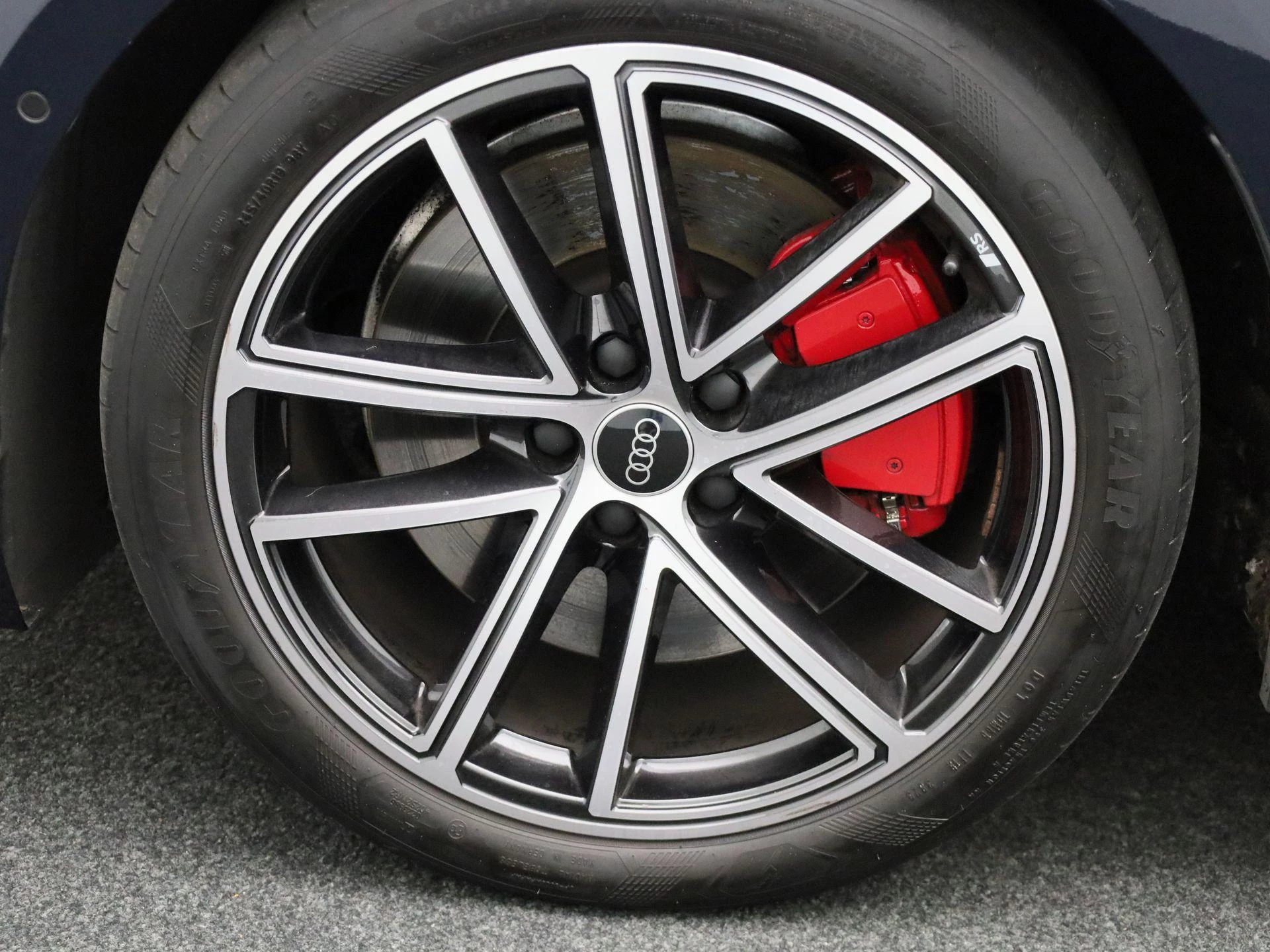 Audi A5 Avant 2.0 e-hybrid quattro S edition Competition