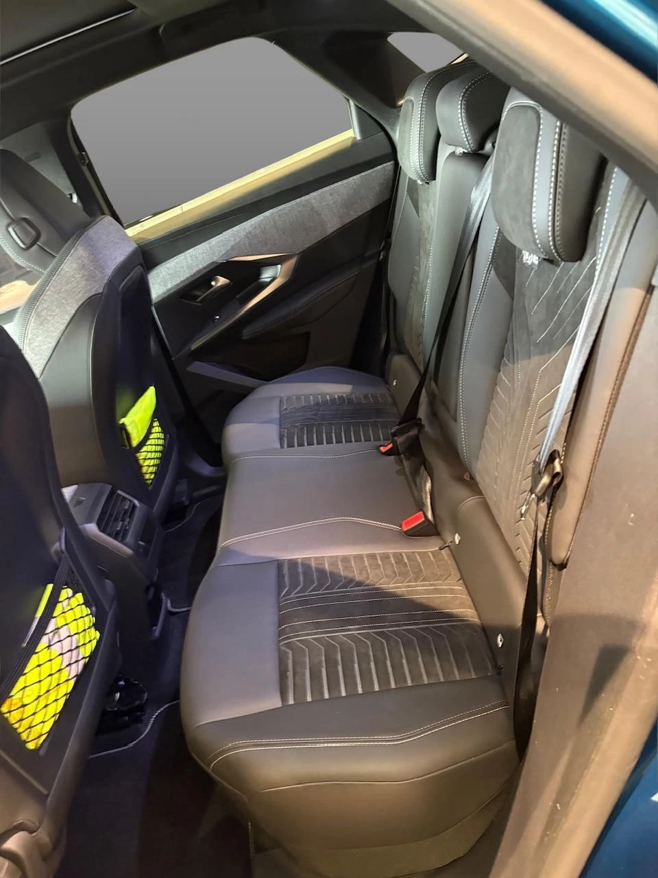 Peugeot e-3008 e-3008 210 GT