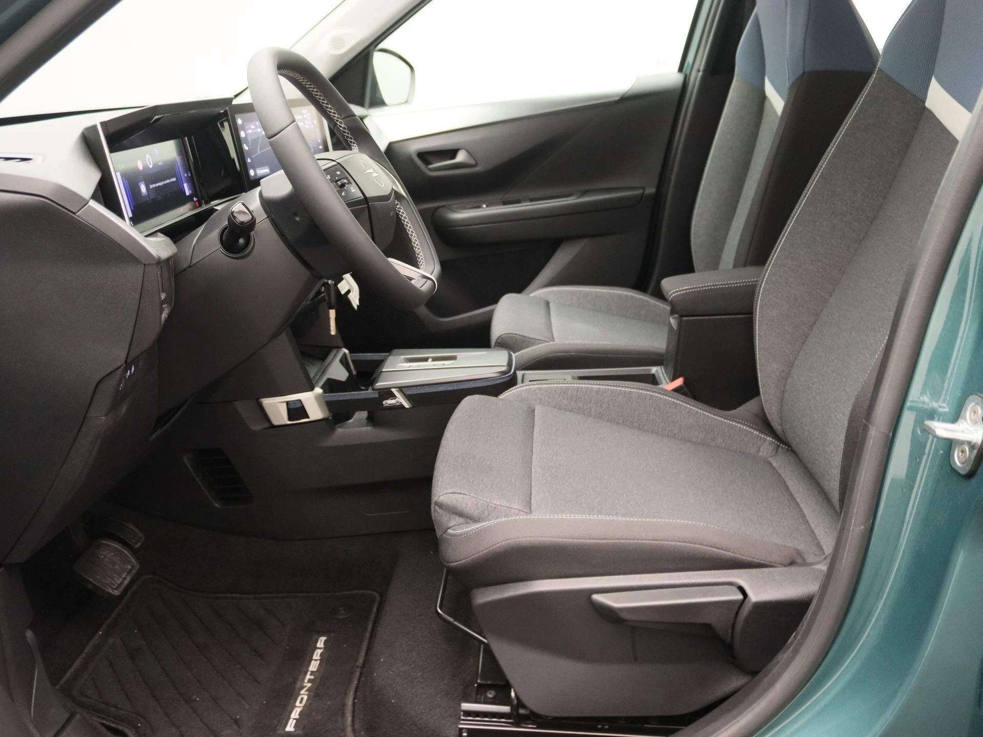 Opel Frontera 1.2 Turbo Hybrid Edition