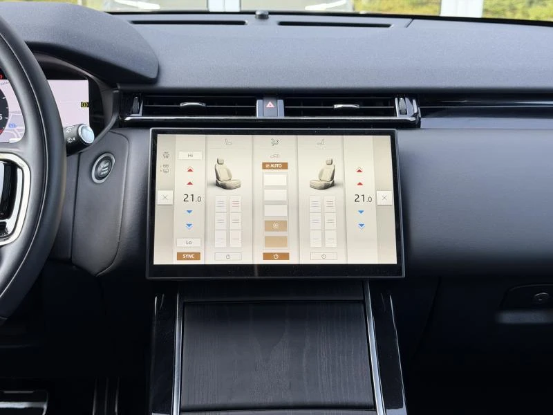 Land Rover-Range Rover Velar-image-21