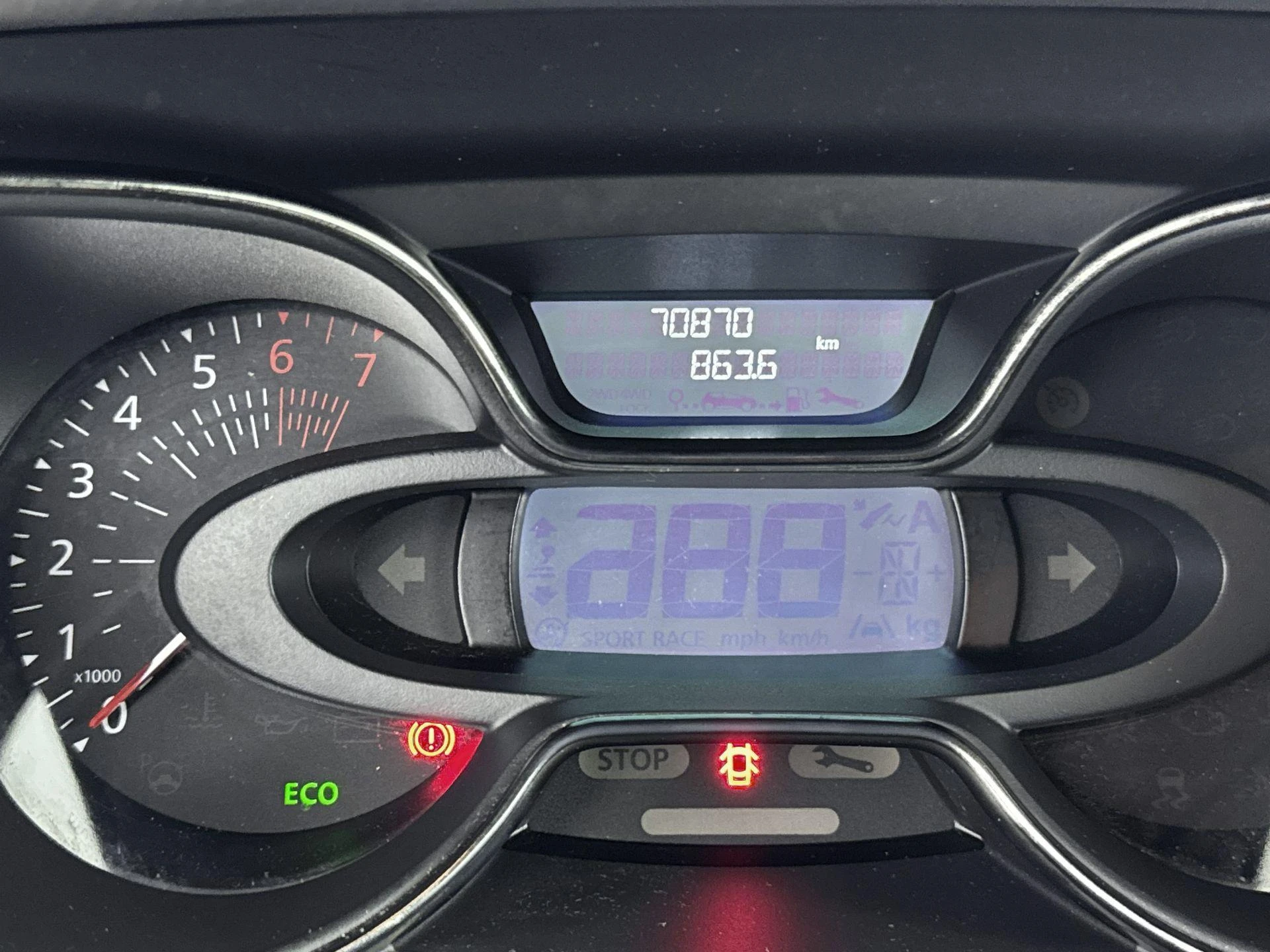 Renault-Captur-image-8