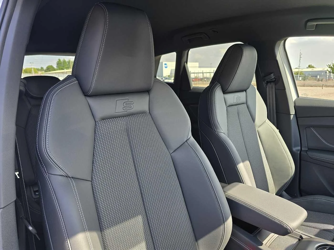 Audi-Q4 e-tron-image-35