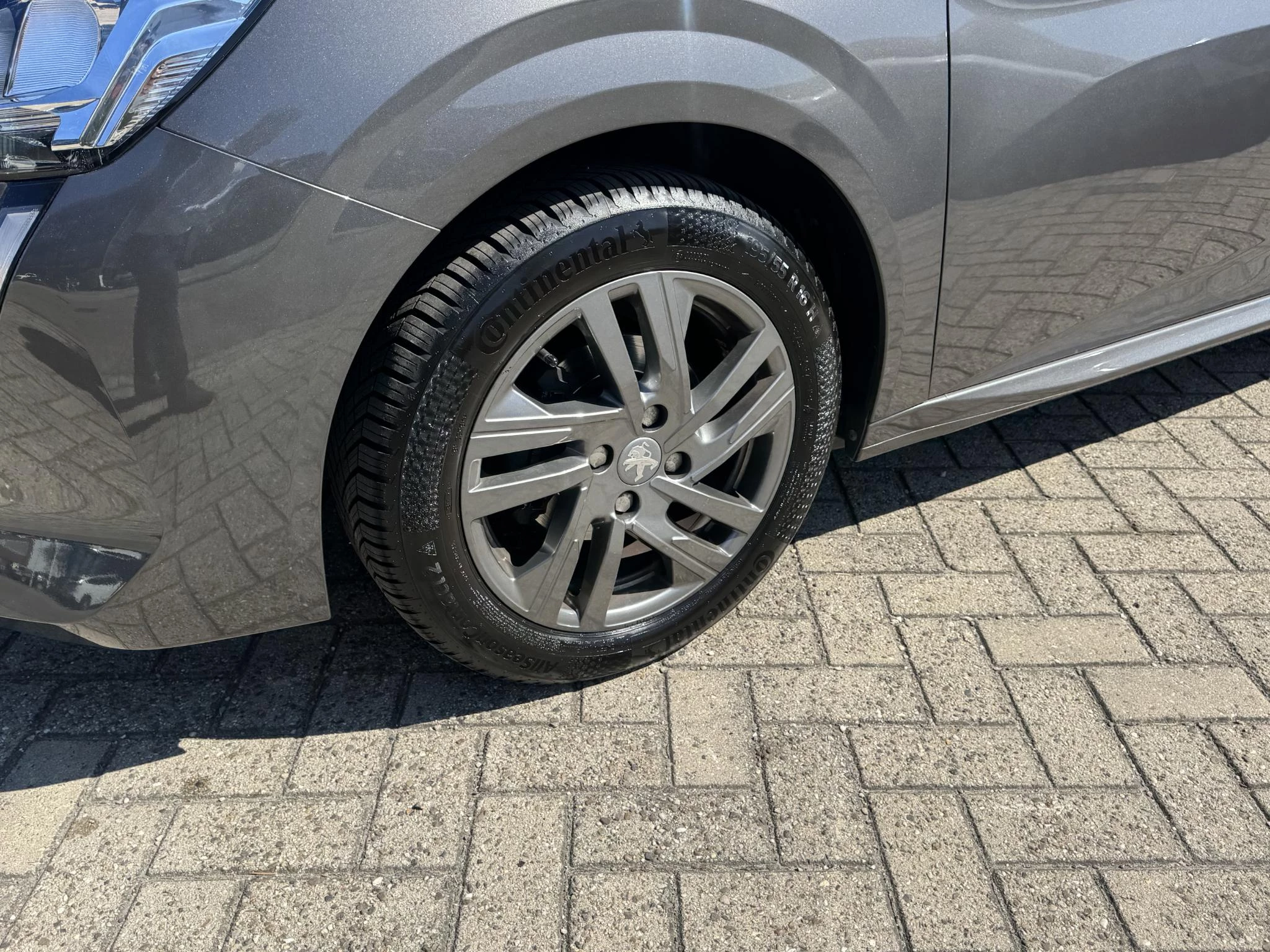 Peugeot-208-image-9