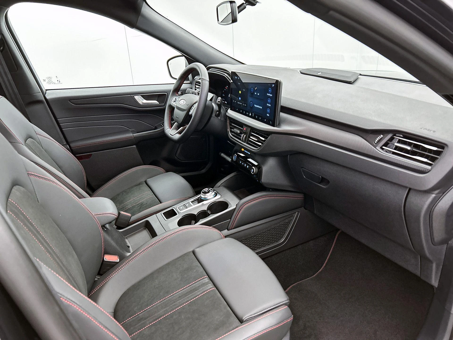 Ford-Kuga-image-25