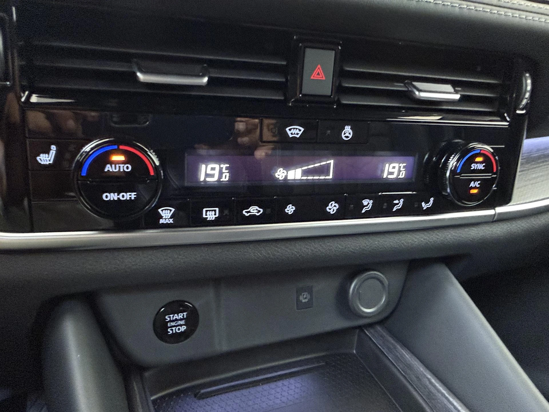 Nissan-QASHQAI-image-18