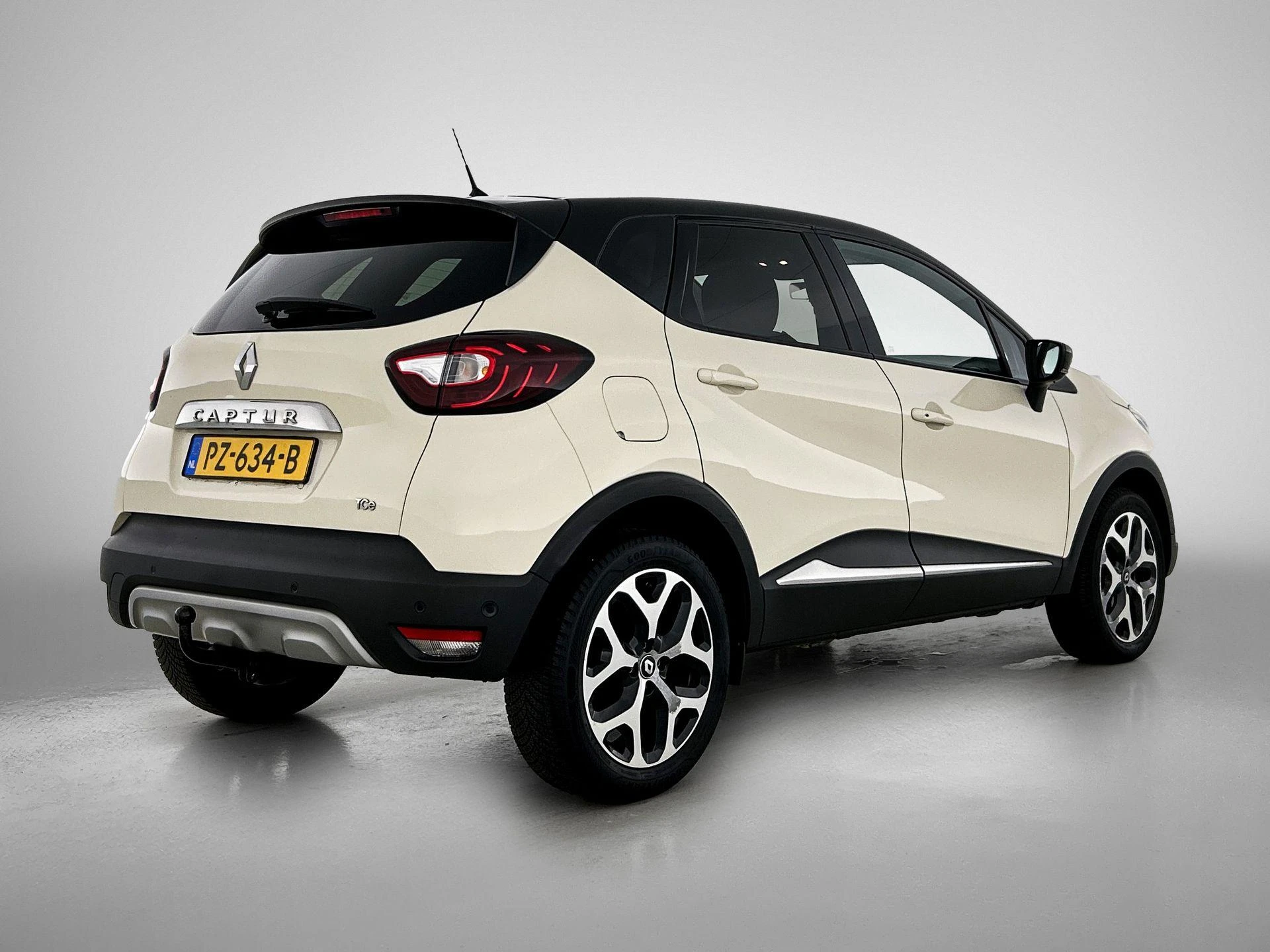 Renault-Captur-image-3